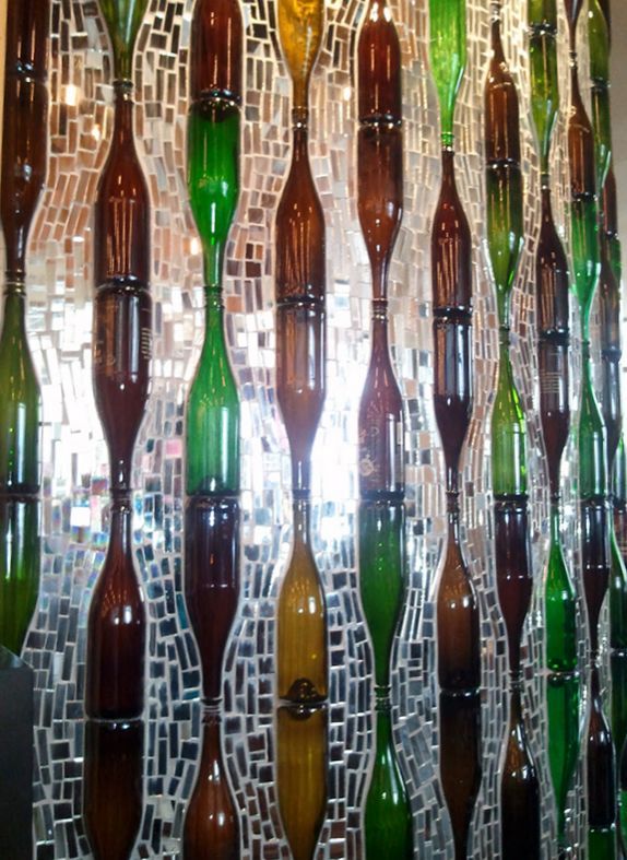Оригинальные поделки из стеклянных бутылок