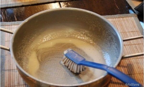 Чистка сковороды и кастрюль до блеска