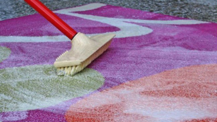 Как стирать ковры в домашних